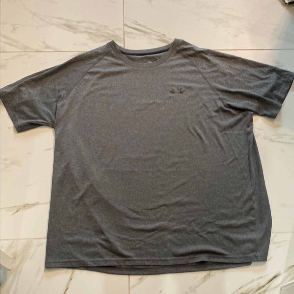 Under Armour Gray Short Sleeve Tee Classic Crew Neck